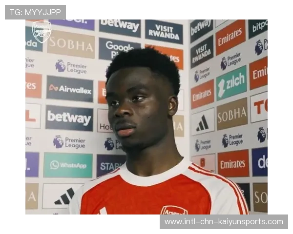 约克雷斯亮相酋长球场，接萨卡传中凌空垫射击中立柱